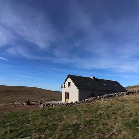 Buron Isole Au Coeur Des Volcans D'auvergne Avec Jardin Et Poele - Fr-1-742-316 Le Vaulmier